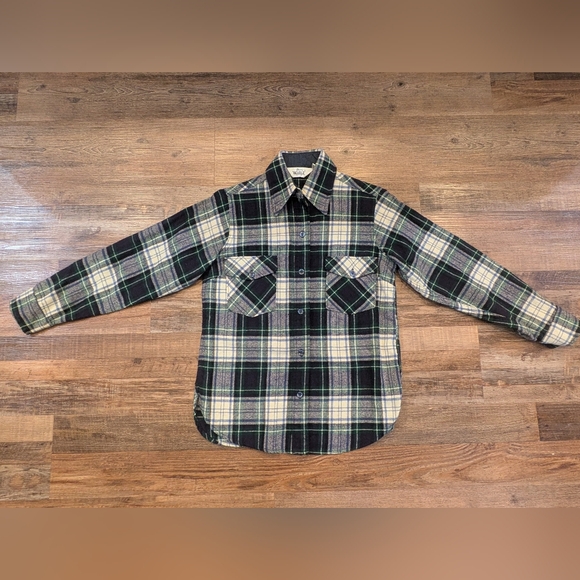 Vintage Woolrich Woman's Wool Button Down Shirt Blue Tartan Plaid USA Wool Sz 12 - Picture 5 of 16